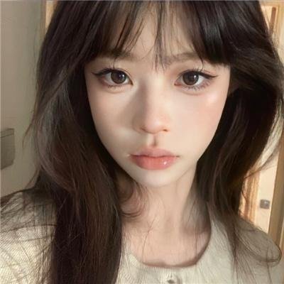 新闻女人